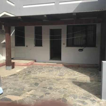 Casa Camere Pistis อัสเซมินิ ภายนอก รูปภาพ